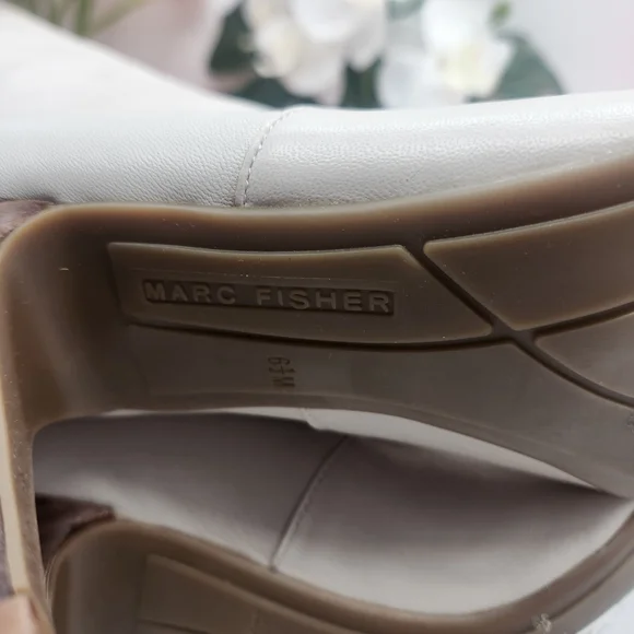 Marc Fisher MF New Cinch Knee High Leather Heeled Boots Size 6.5 - Picture 10 of 14